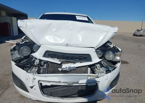 2015 Chevrolet Sonic Lt Auto z USA, uszkodzony, nr VIN 1G1JC6SH0F4175585